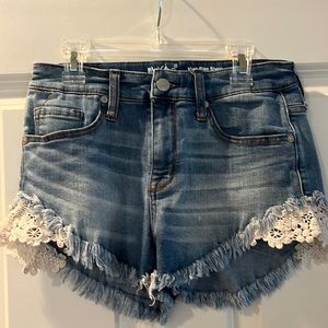 Mossimo size 4/27 high-rise